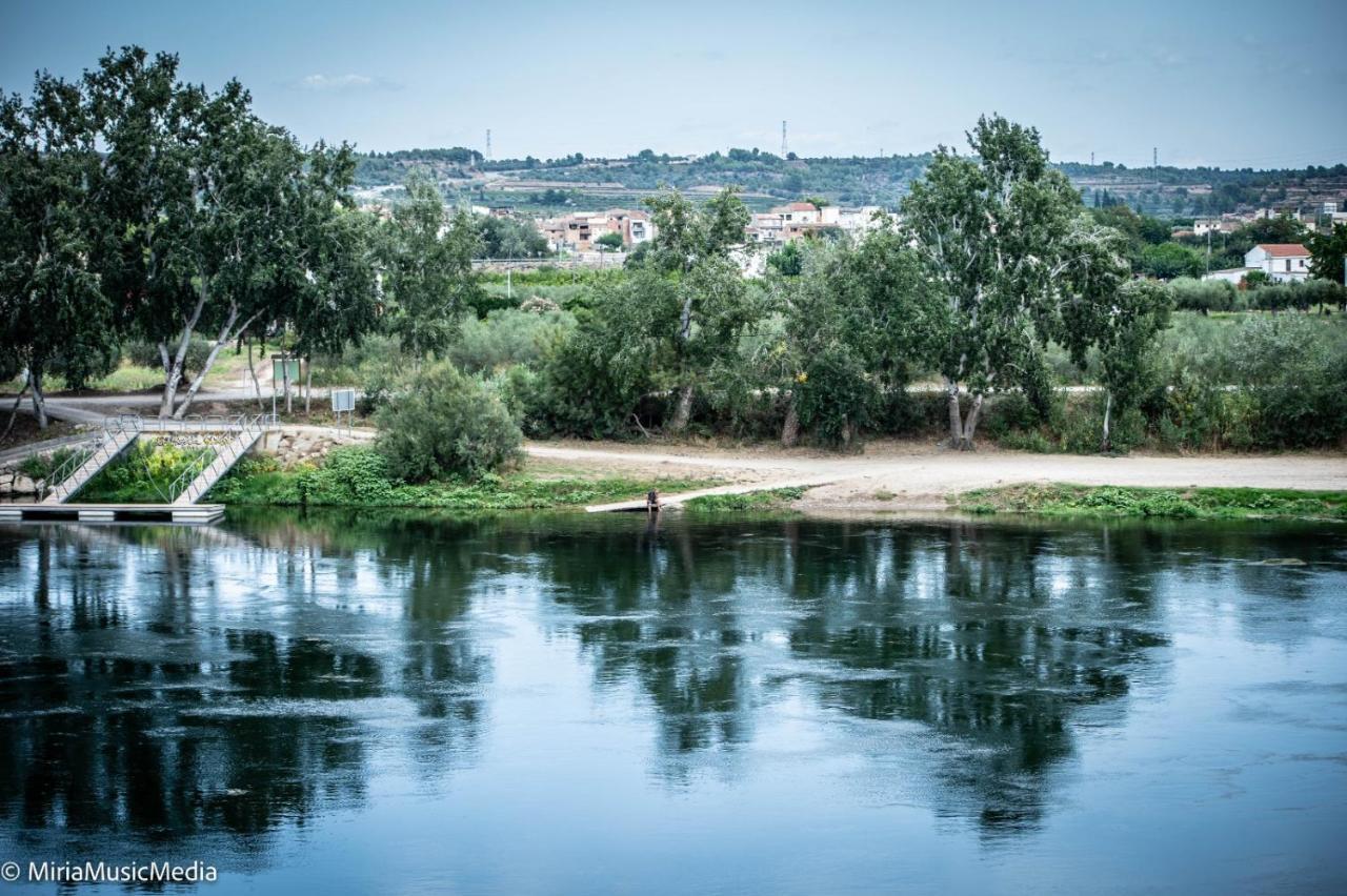 River Ebro Apartments Мора-д'Ебре Екстер'єр фото