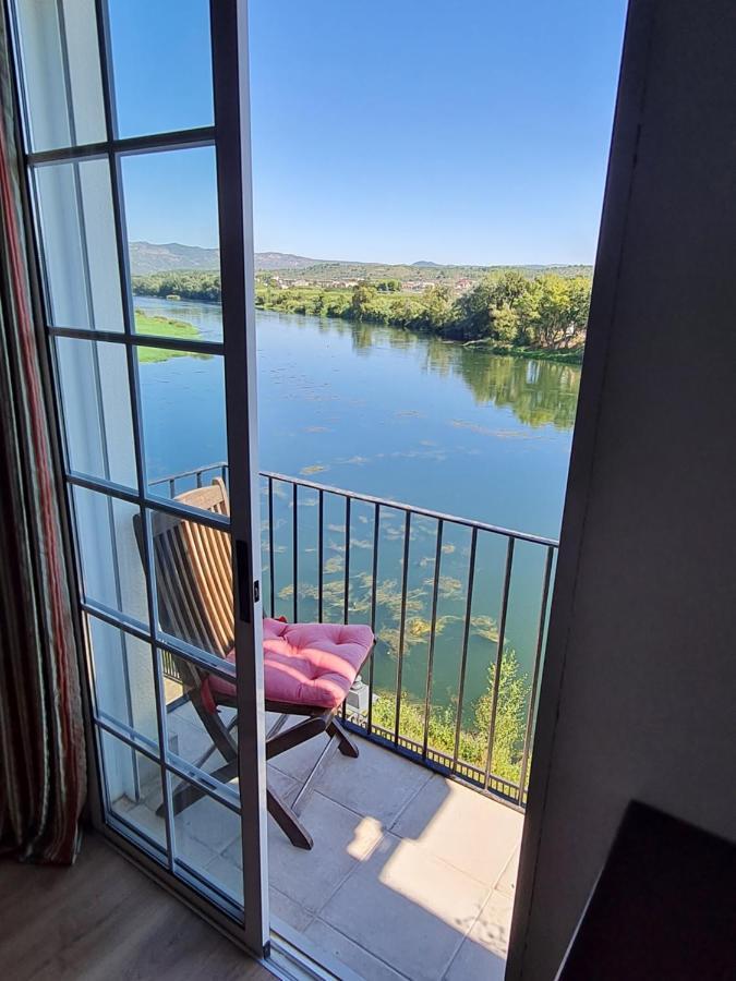 River Ebro Apartments Мора-д'Ебре Екстер'єр фото